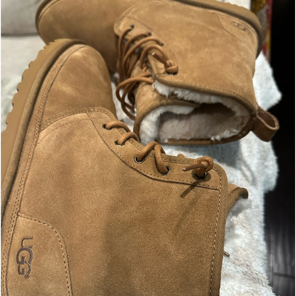 Men’s 11 lace up Ugg boots